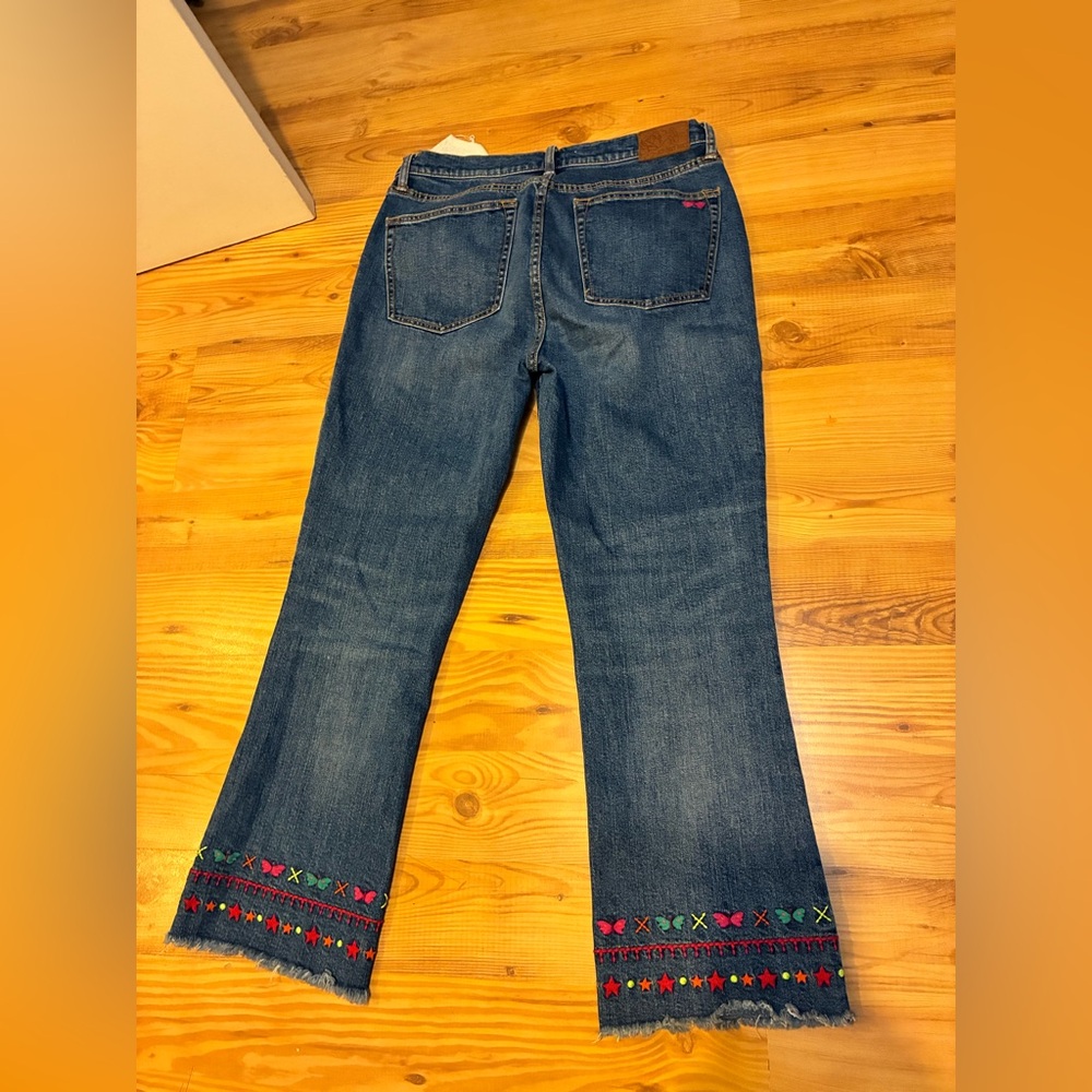 Johnny Was embroidered cropped flare jeans boho raw hem denim size 29 - Picture 2 of 9